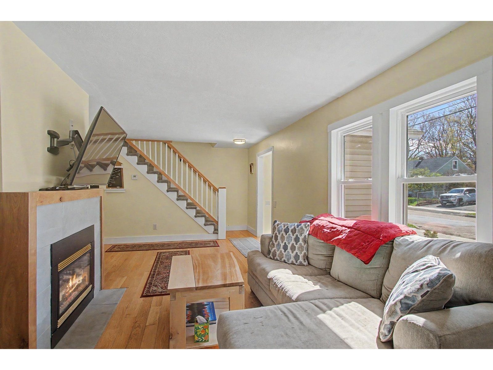 116 Woodbury Road