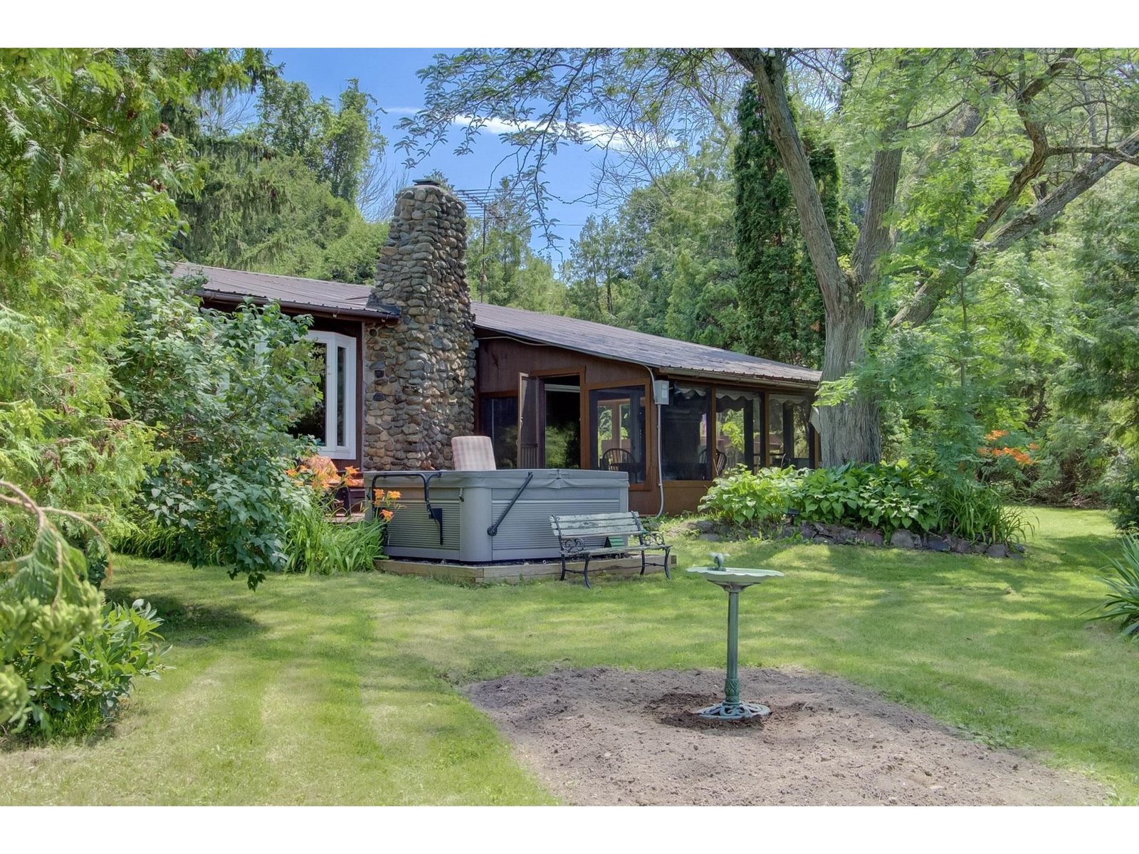 1160 Blockhouse Point Road