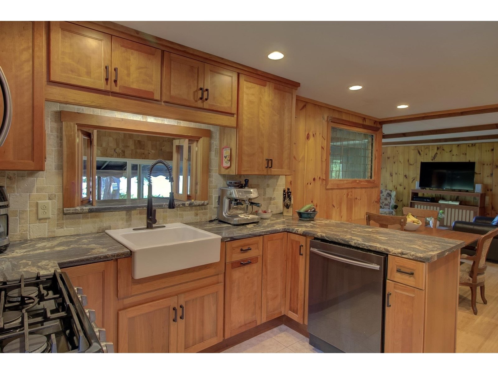 1160 Blockhouse Point Road