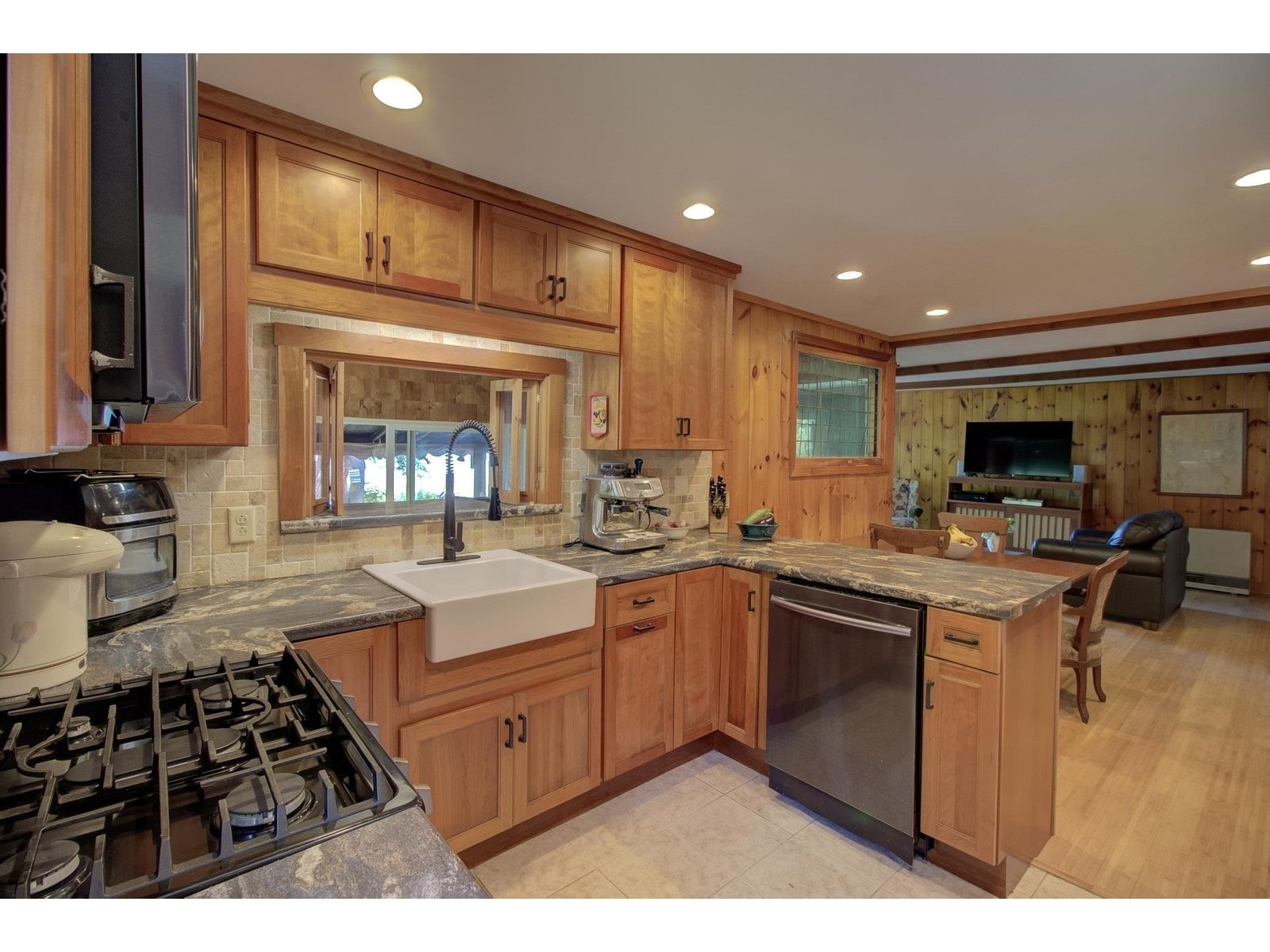 1160 Blockhouse Point Road
