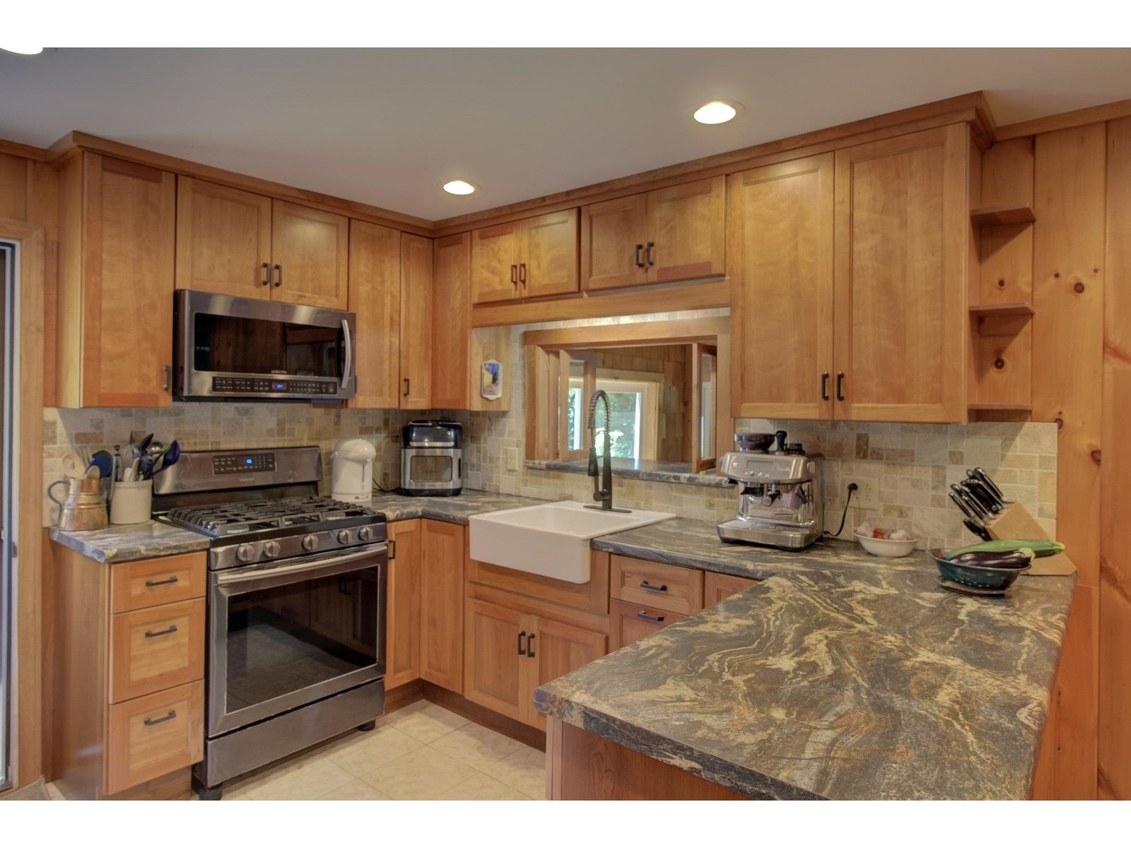 1160 Blockhouse Point Road