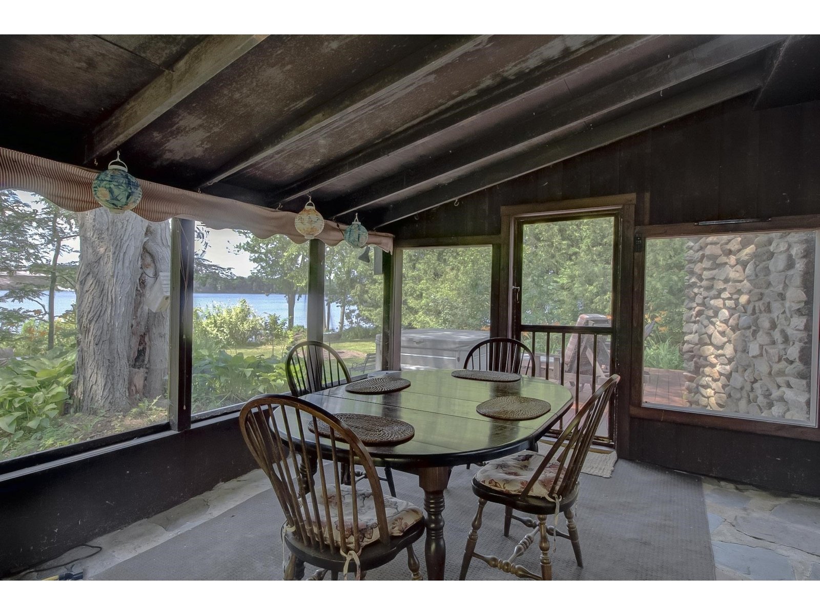 1160 Blockhouse Point Road
