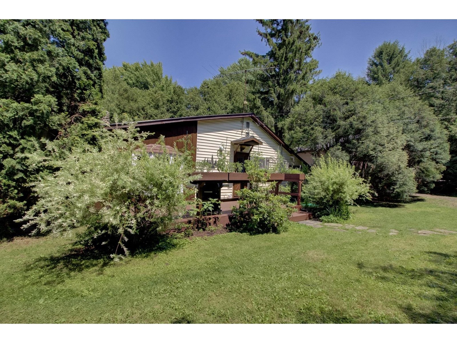 1160 Blockhouse Point Road