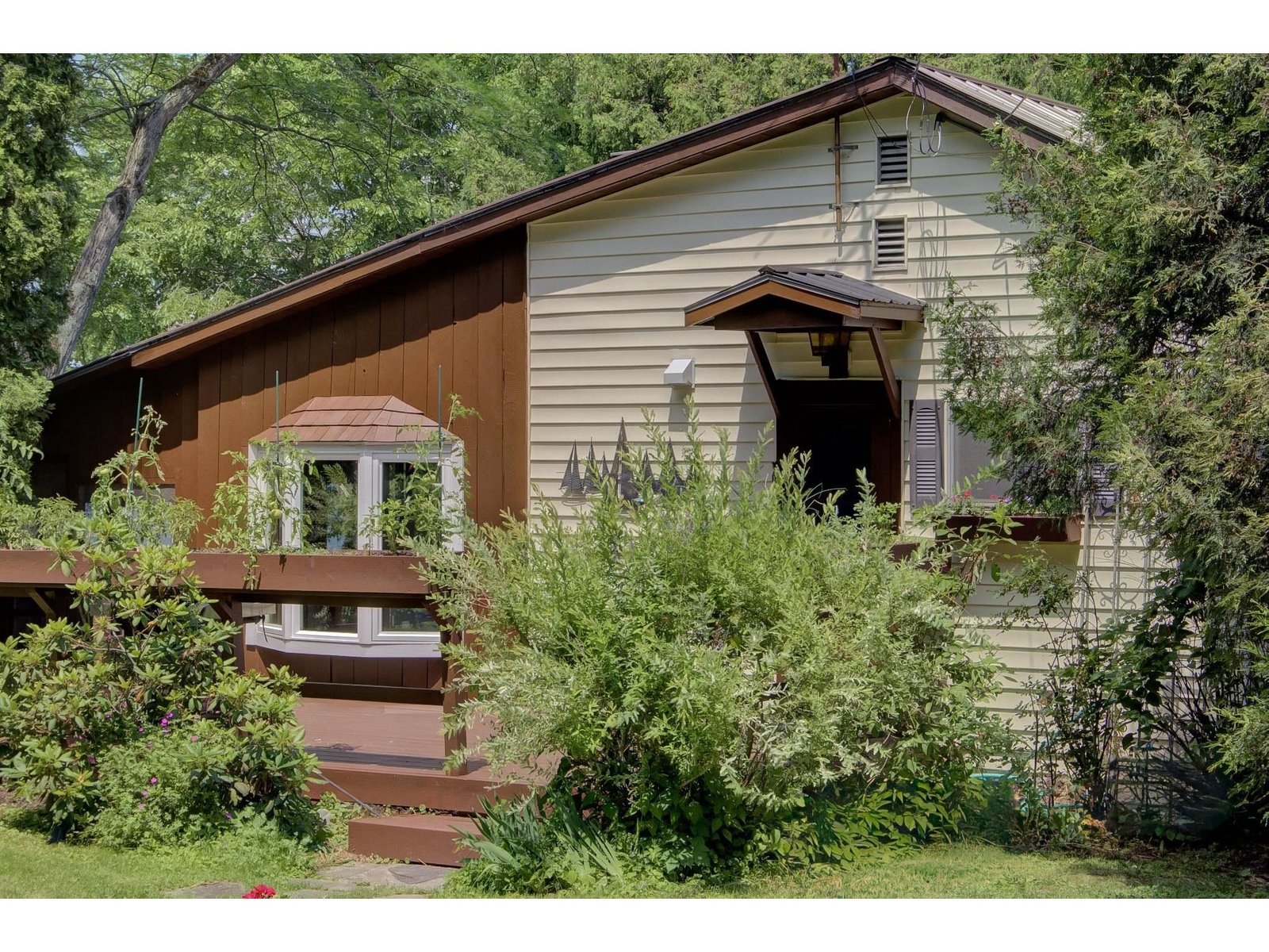 1160 Blockhouse Point Road