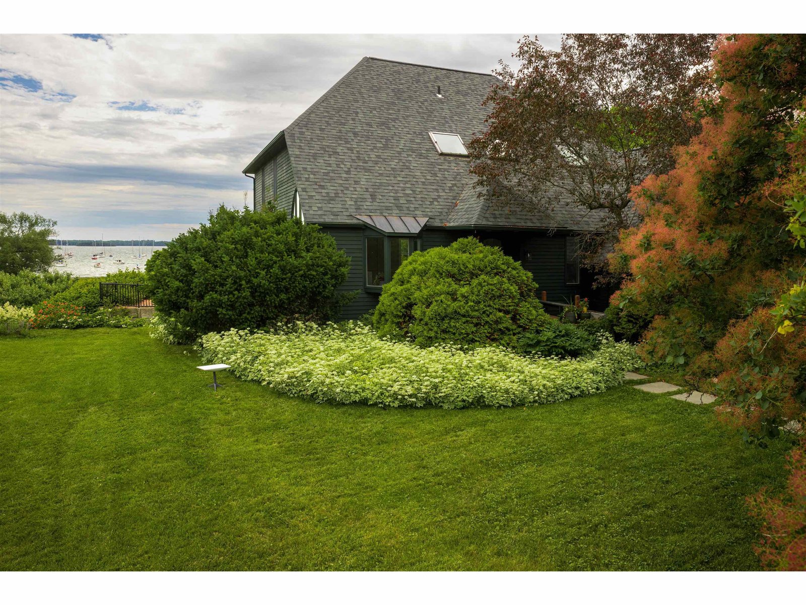 1163 Thompsons Point Road