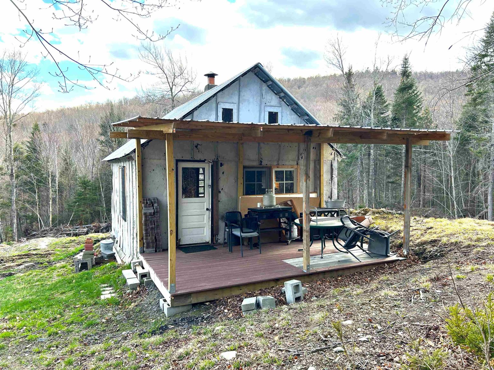 1164 Hallstrom Road, Northfield