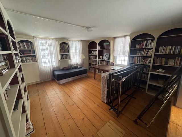 1st floor badroom/library with 3/4 bath