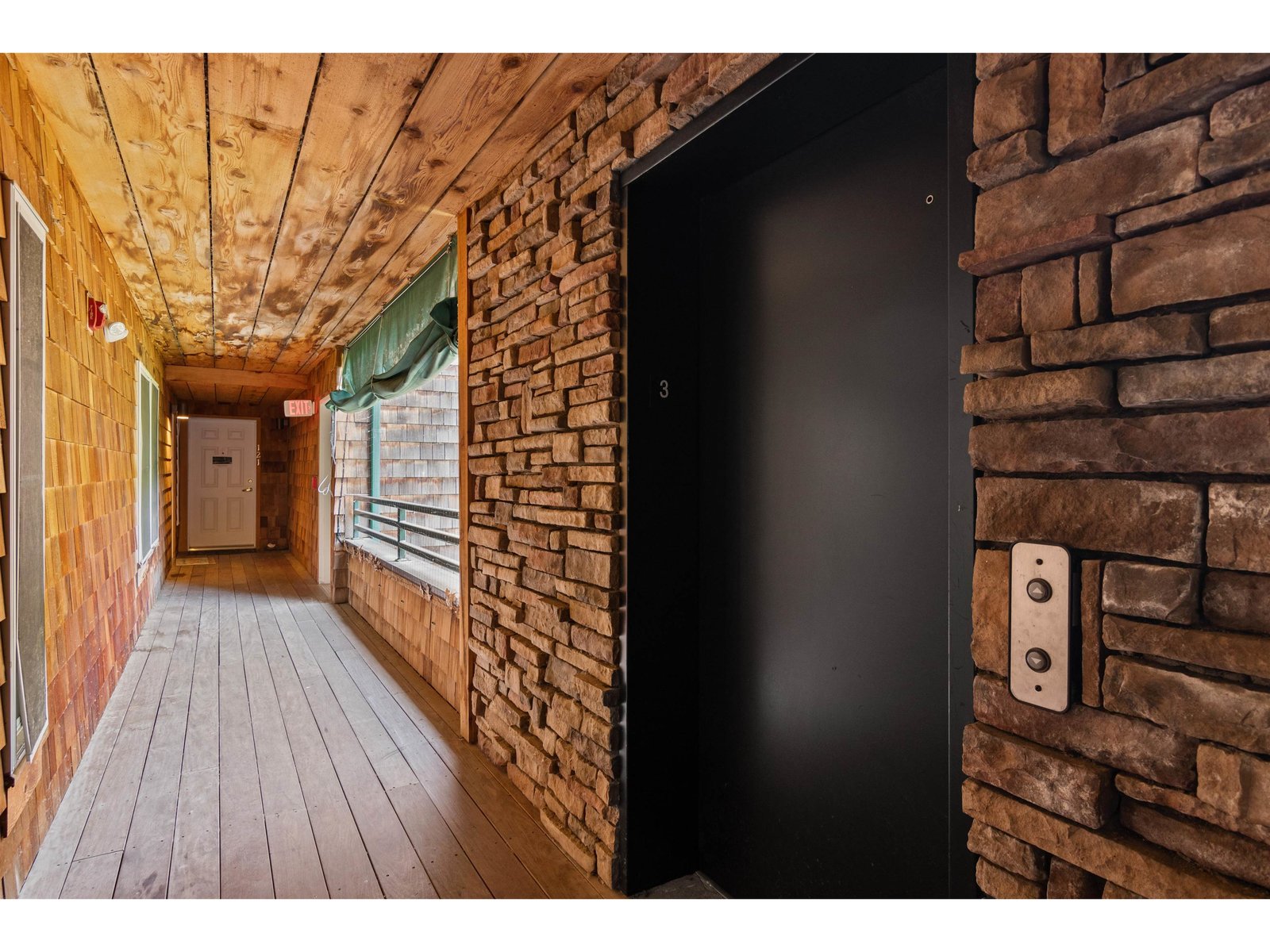 Elevator Service to the 3rd Floor