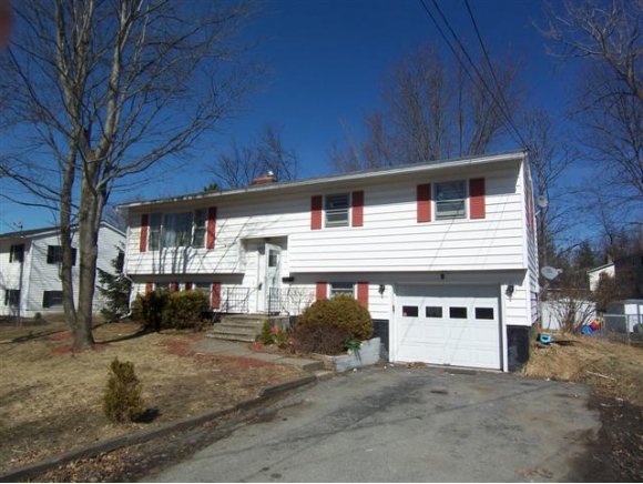 117 Iroquois Ave