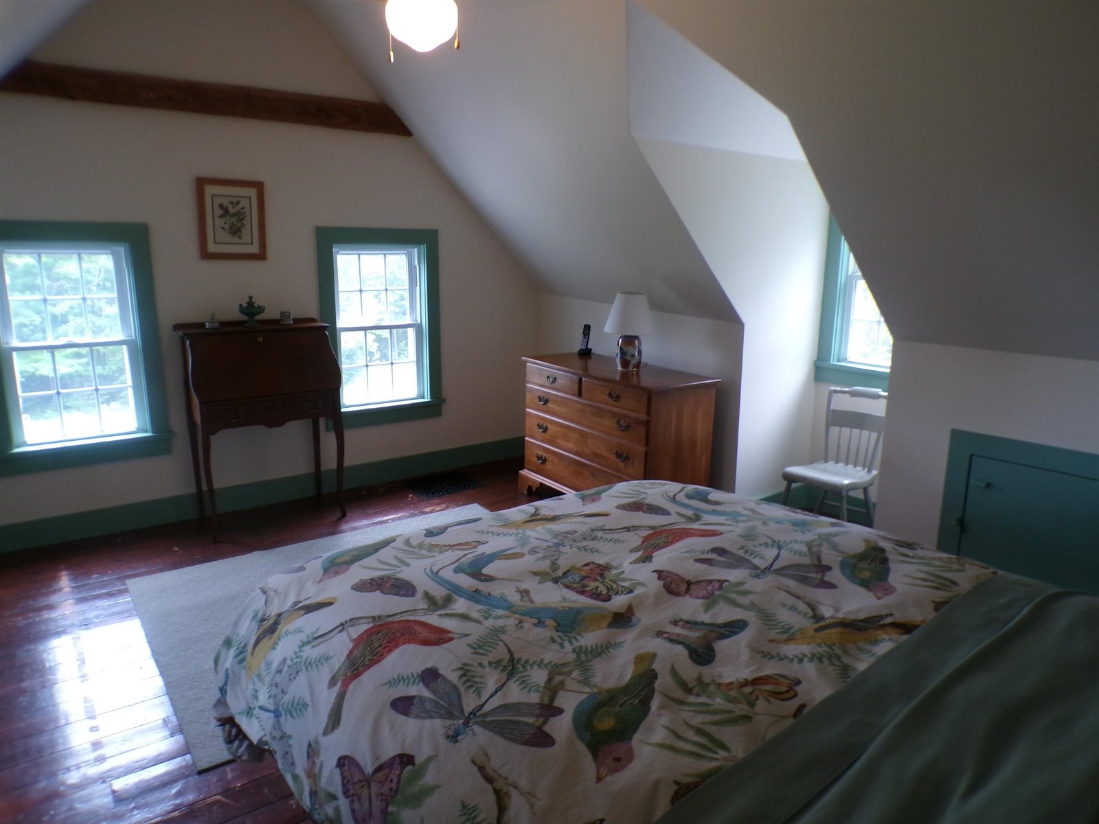 2nd floor bedroom