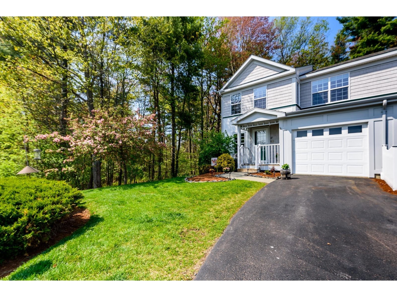 117 Stonington Circle