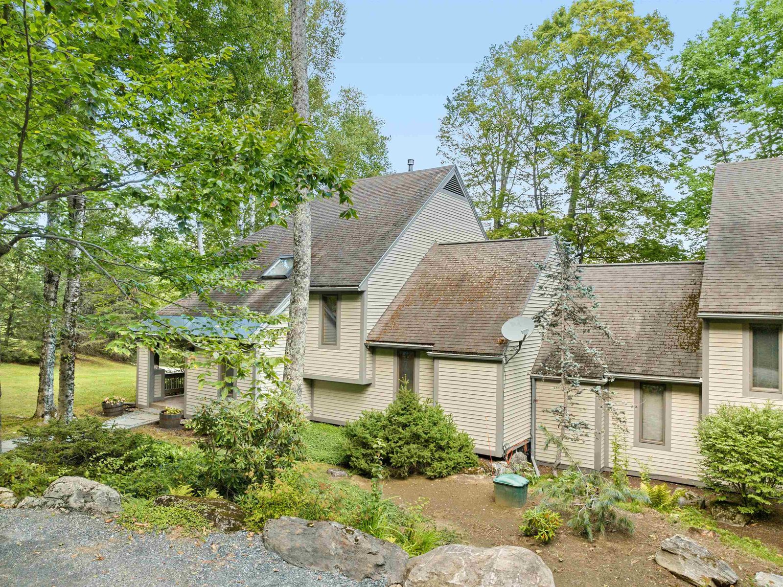 1171 Brook Road, Unit 14