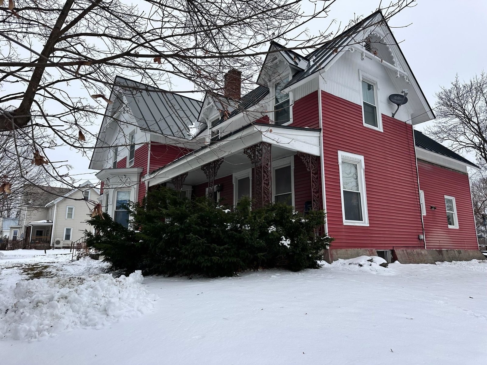 1171 Main Street