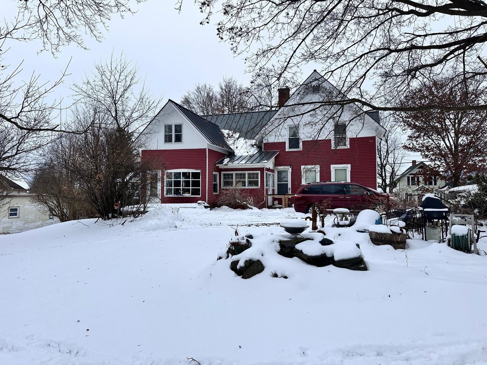 1171 Main Street