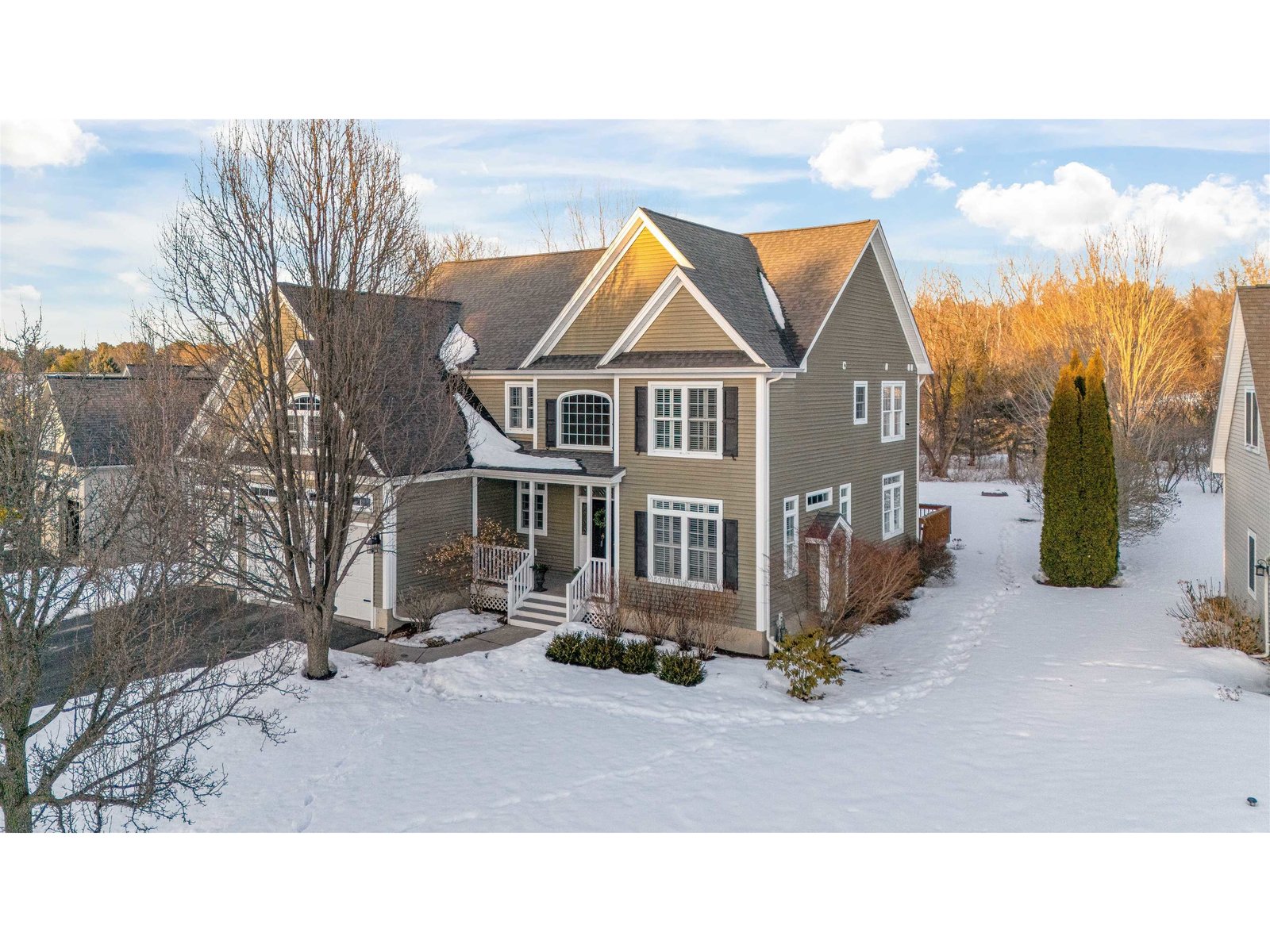 118 Baycrest Drive