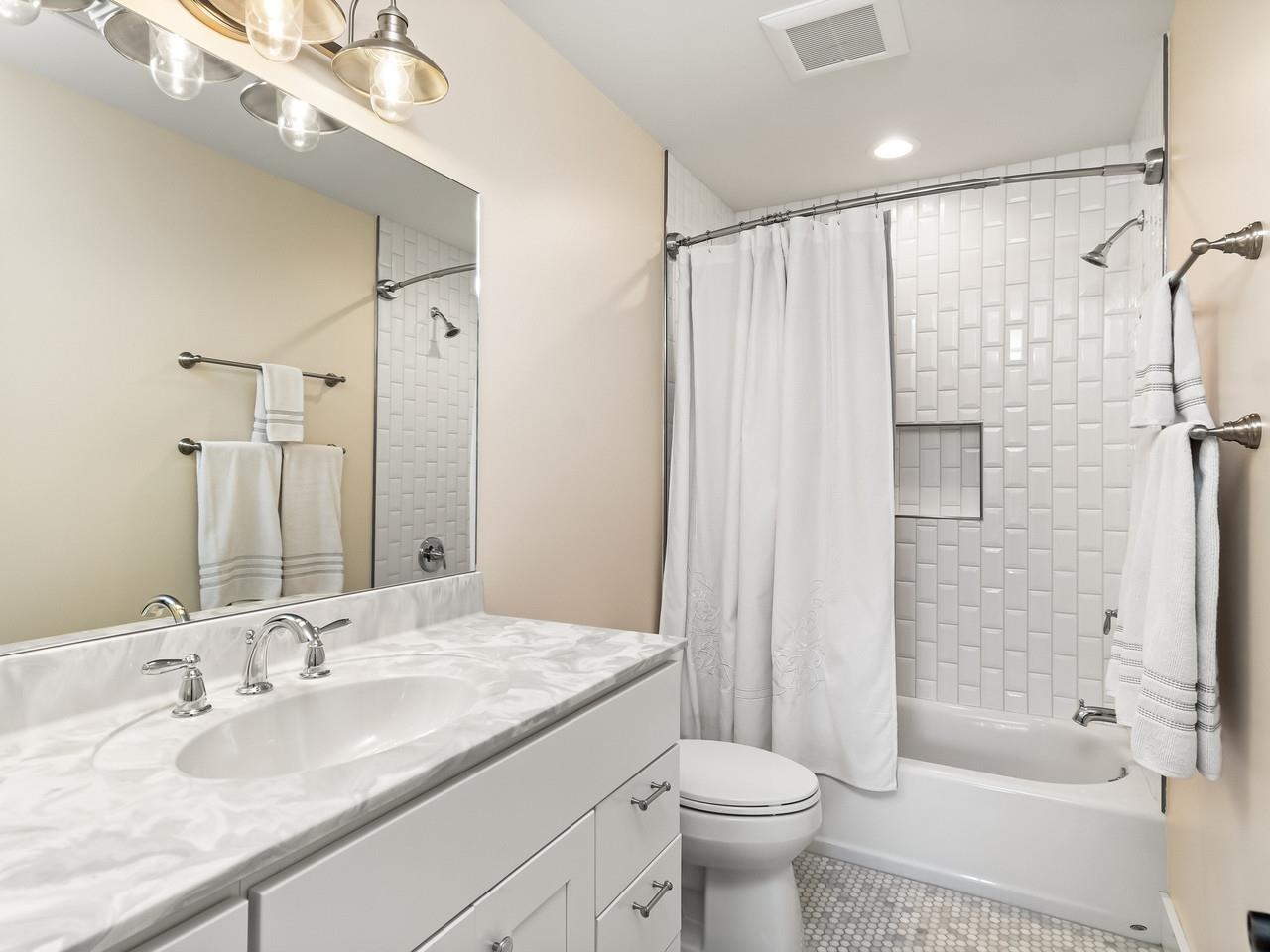 Full bathroom in bedroom #1
