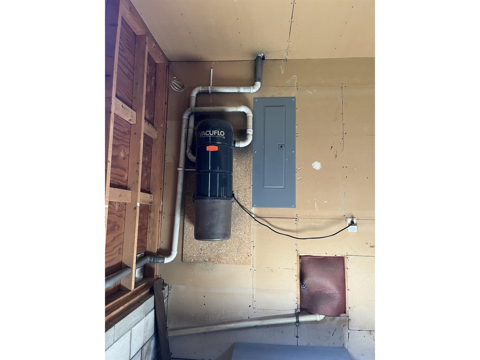 118 Country Club East Drive, Unit East