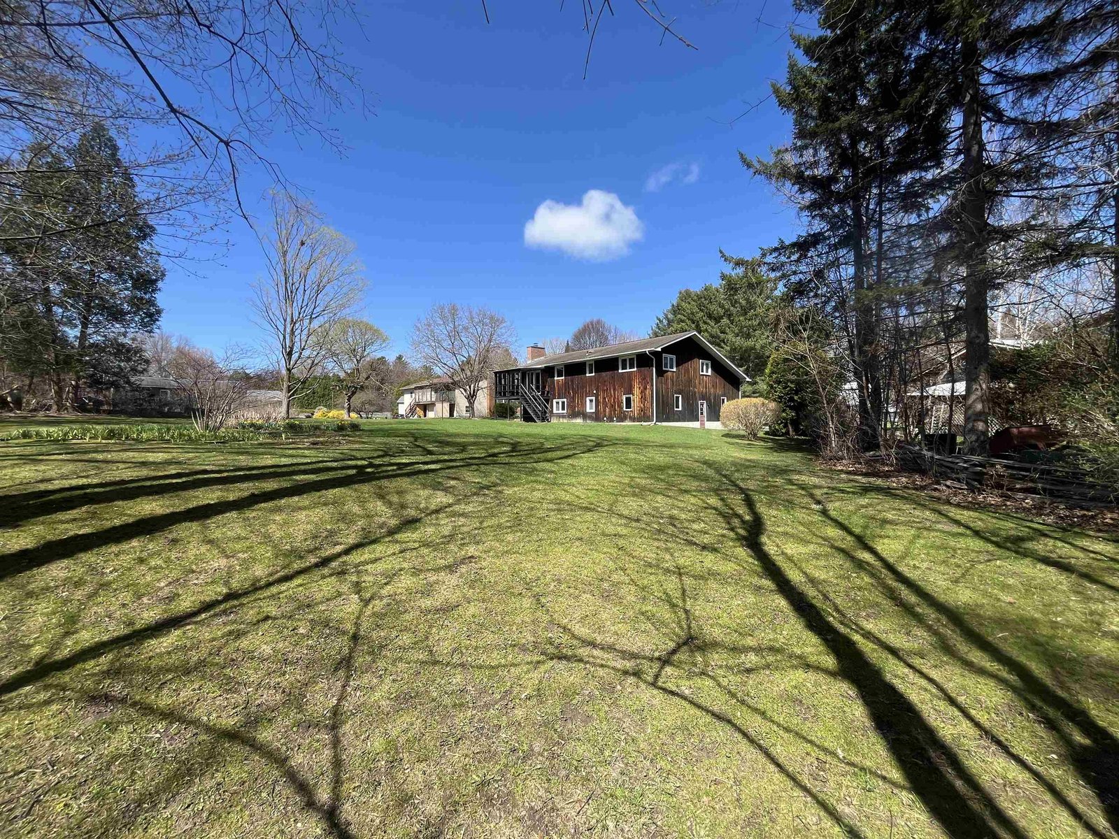 118 Country Club East Drive, Unit East