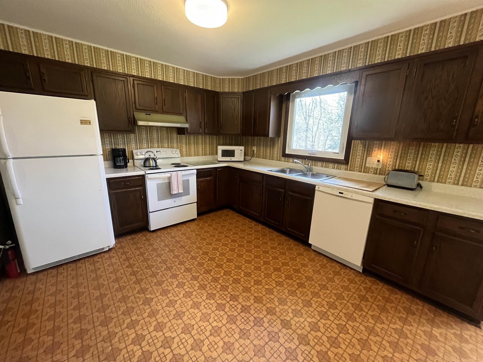 118 Country Club East Drive, Unit East