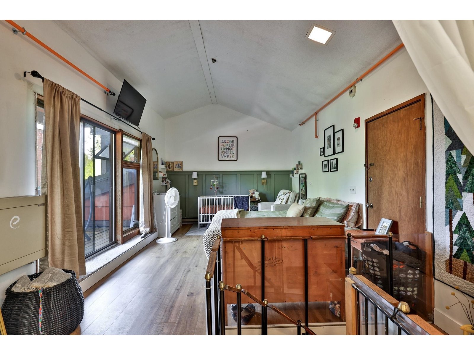 118 Gateway Court, Unit B-23