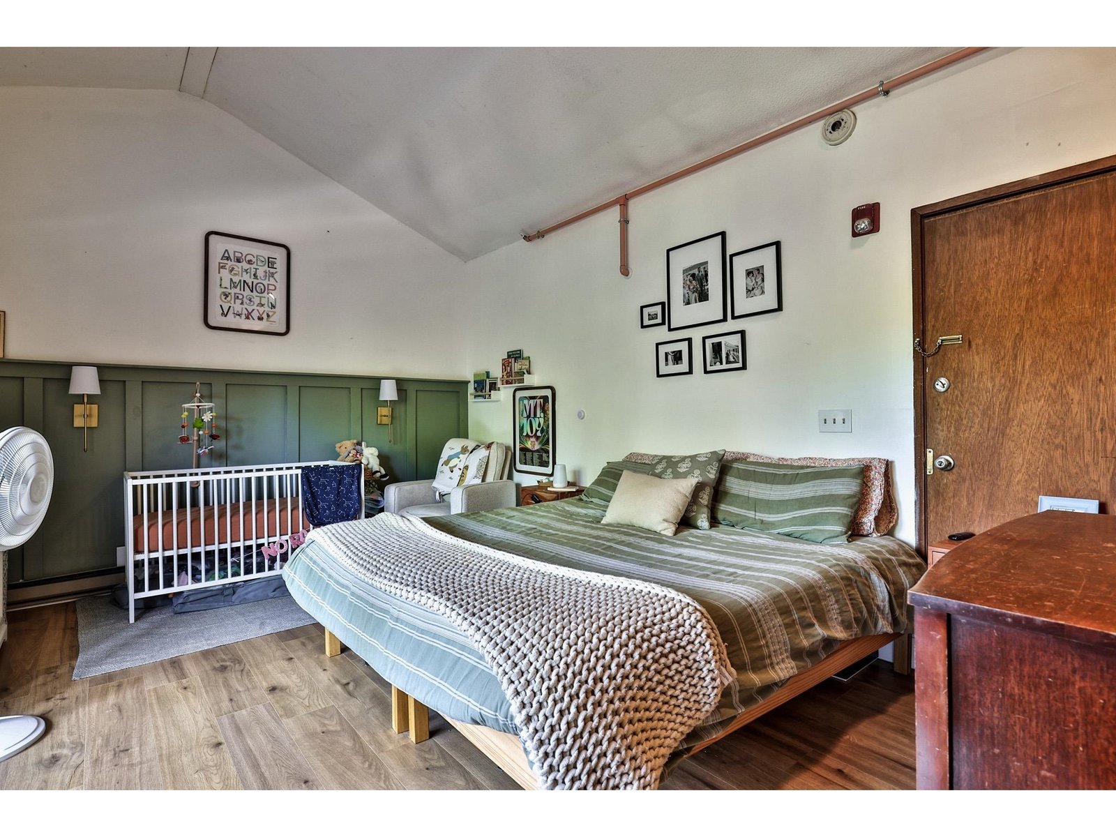 118 Gateway Court, Unit B-23