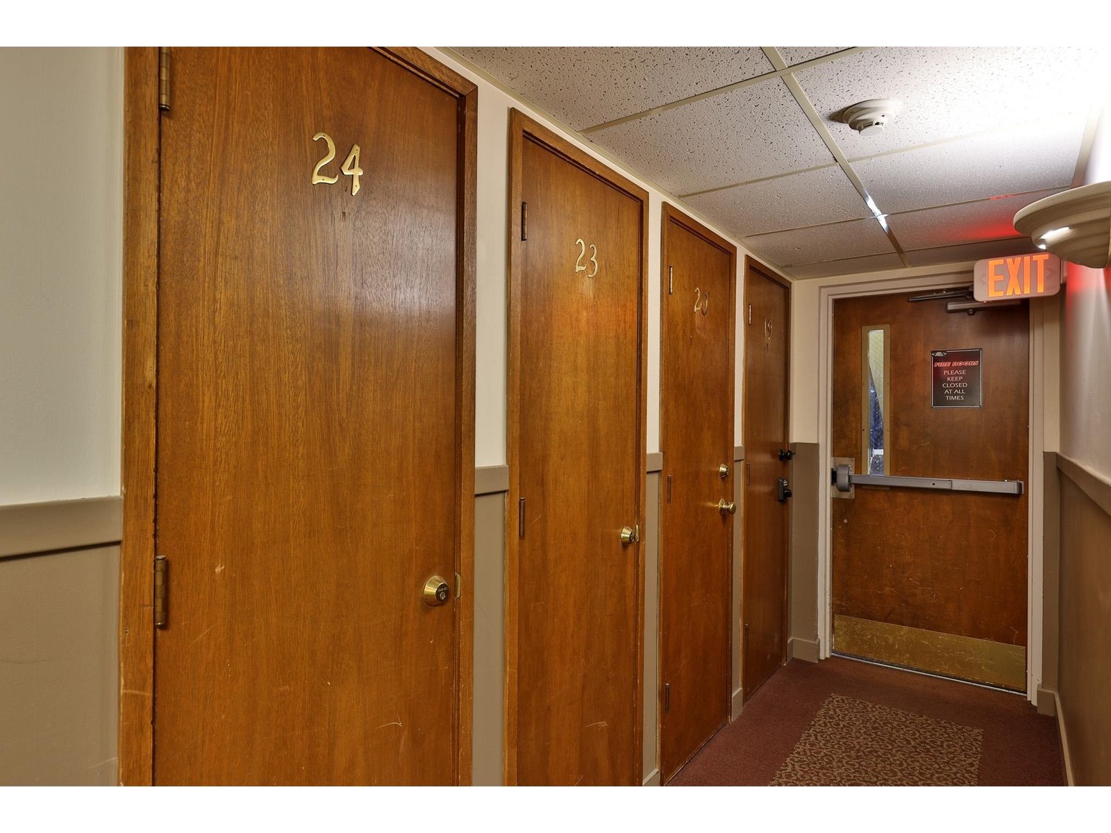 118 Gateway Court, Unit B-23
