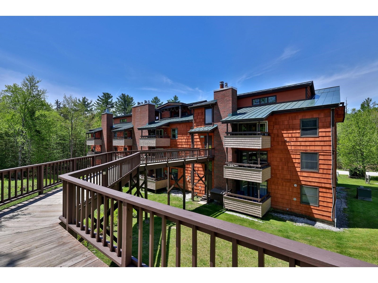 118 Gateway Court, Unit B-23