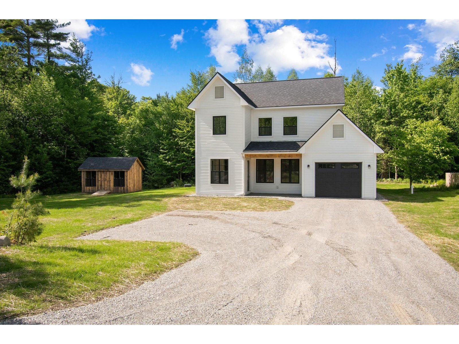 118 Village Hill Lane, Huntington