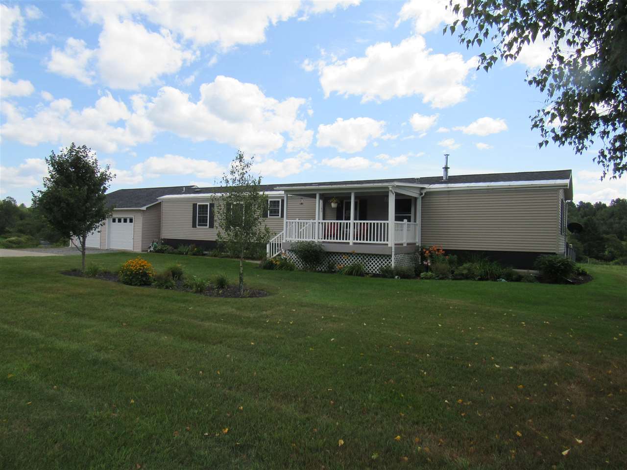 1180 Center Road