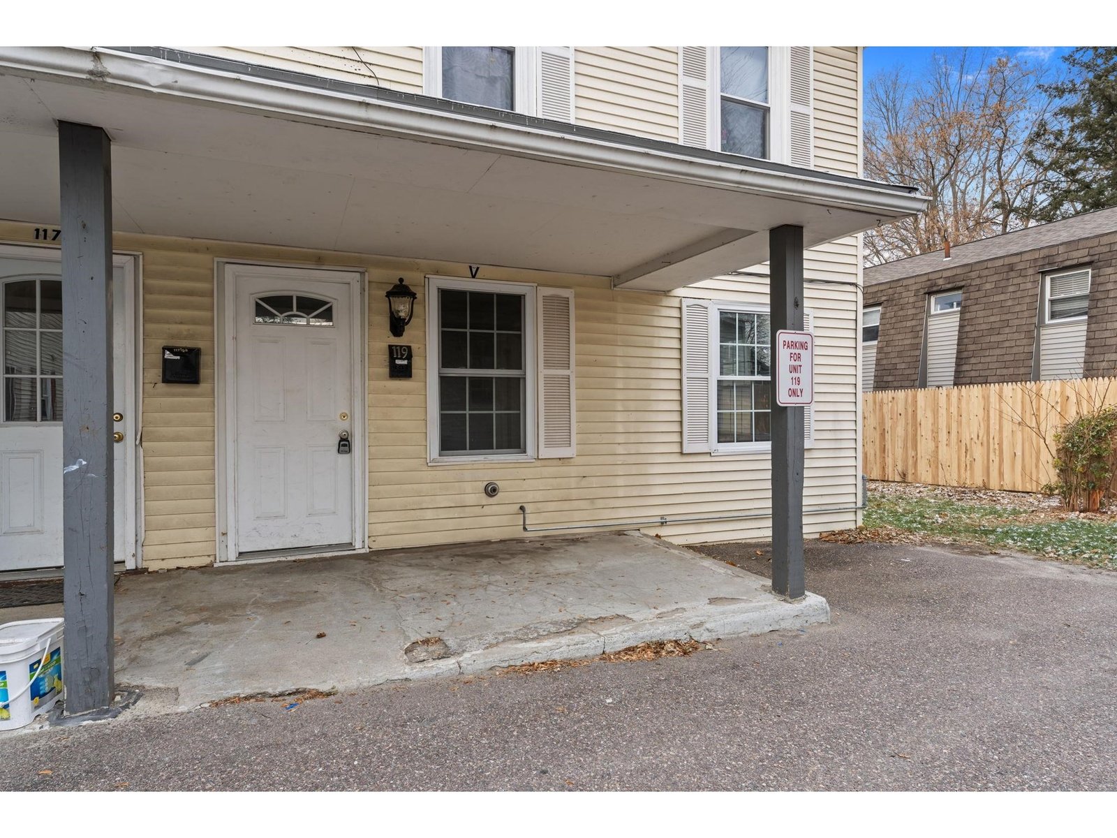 119 North Champlain Street, Unit 2B