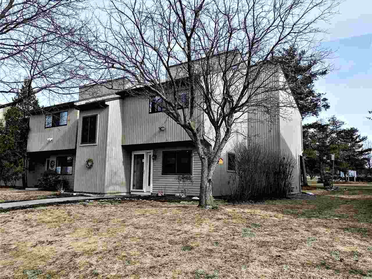12 Arlington Green