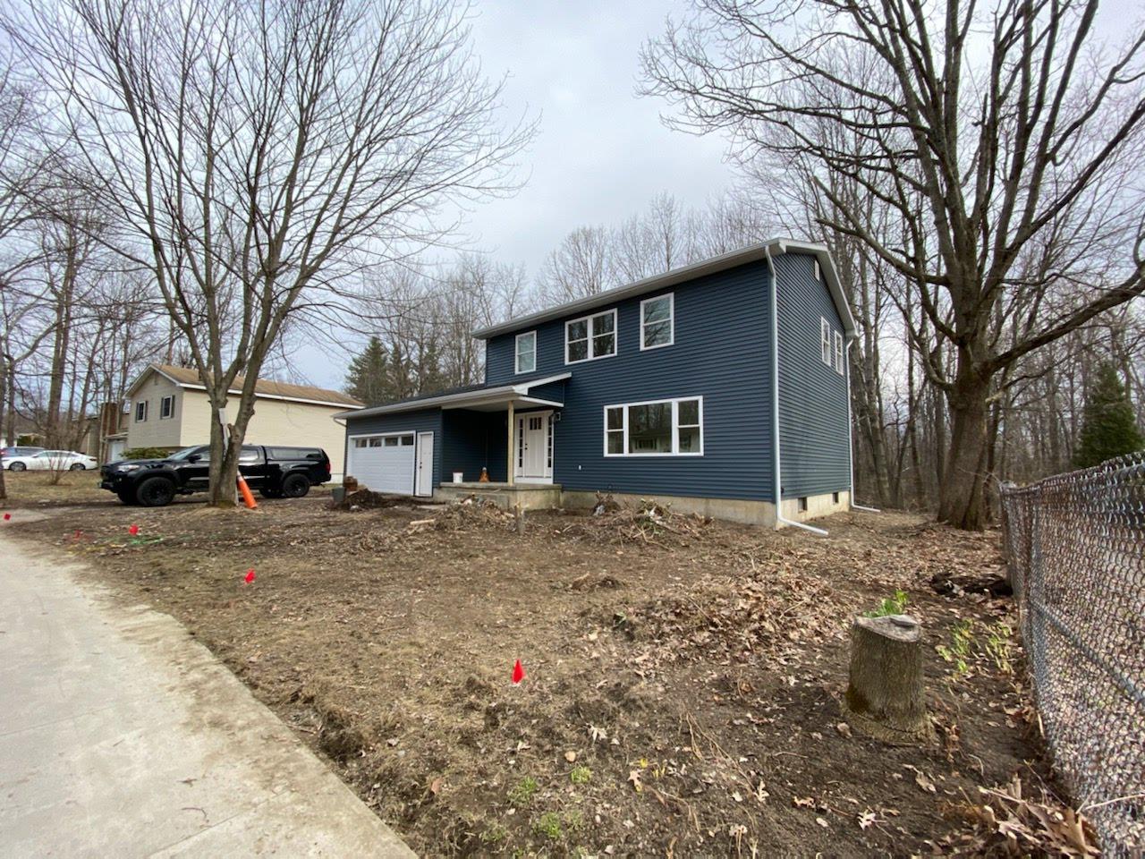 12 Briar Lane