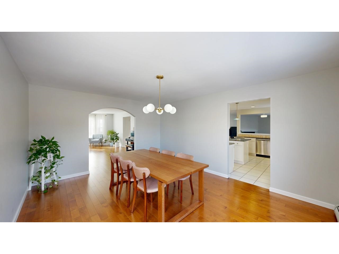 12 Cabot Court