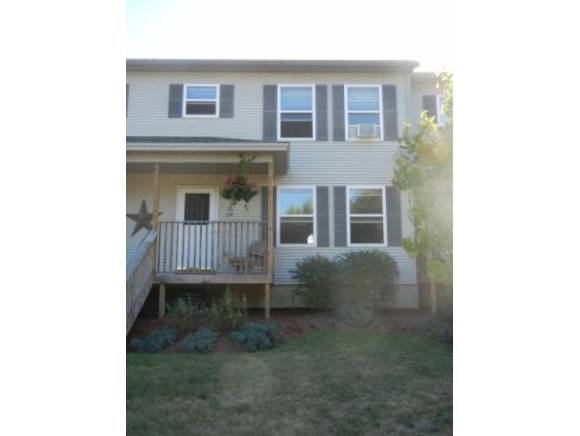 12 Checkerberry Sq, Unit 106