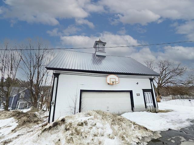 Carriage shed