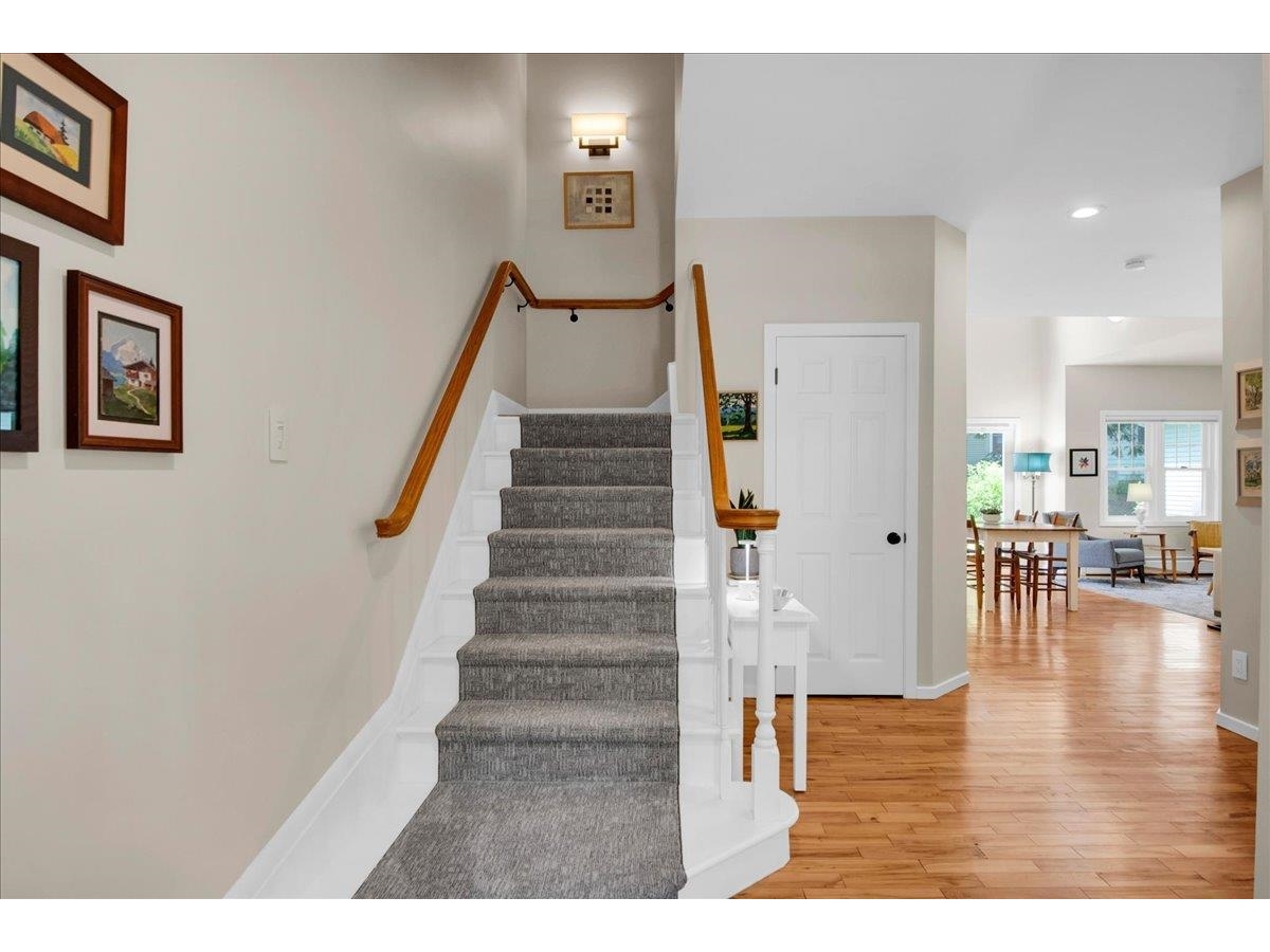 12 Eastman Farm Road