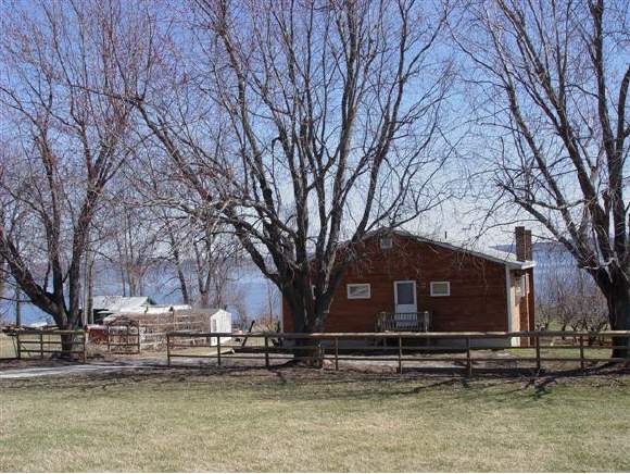 12 Folsom Harbor Rd