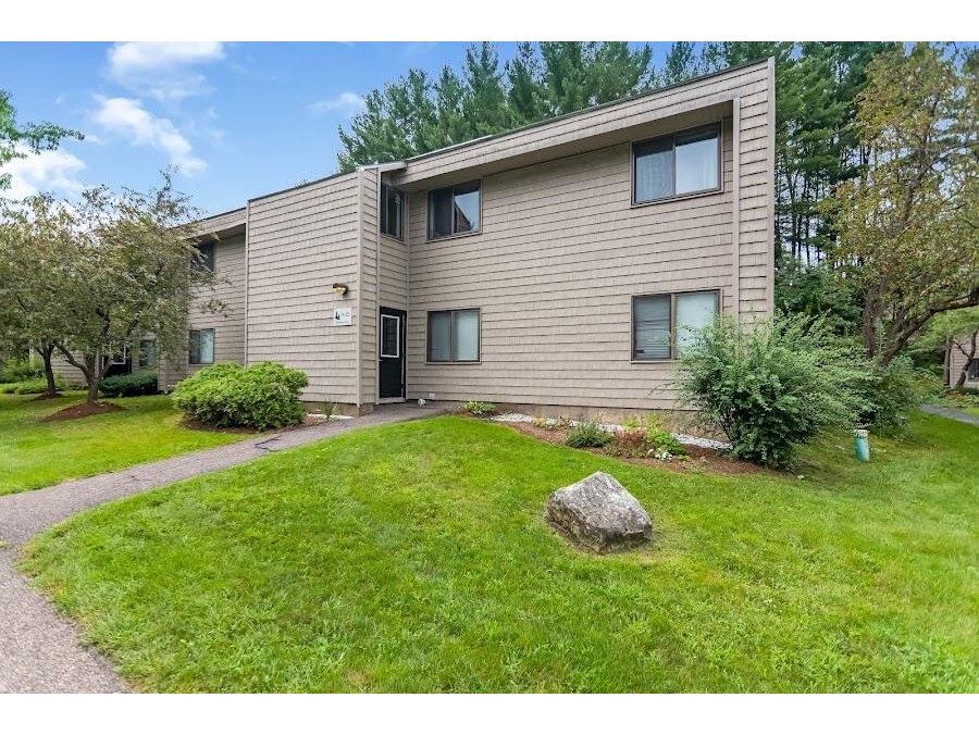 12 Hawthorne Circle, South Burlington