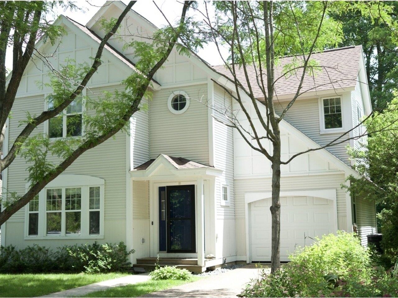 12 High Grove Court