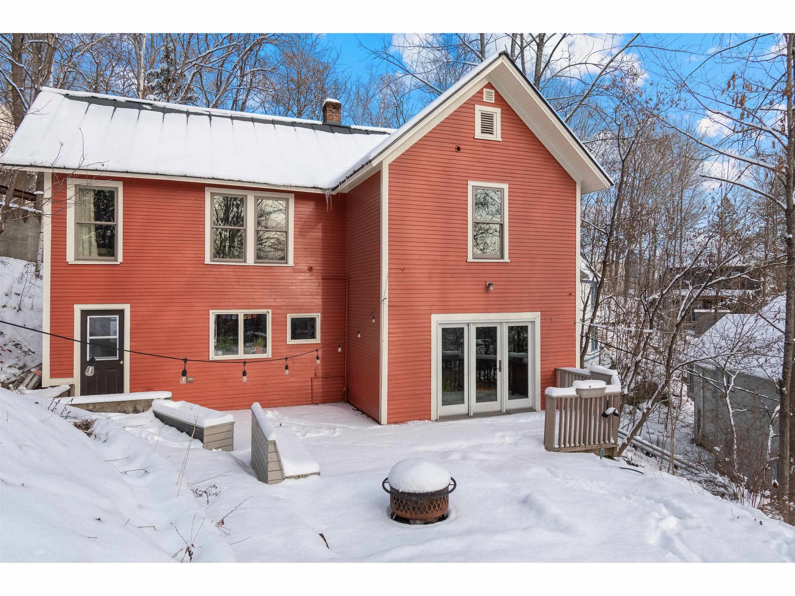 12 Hillside Avenue