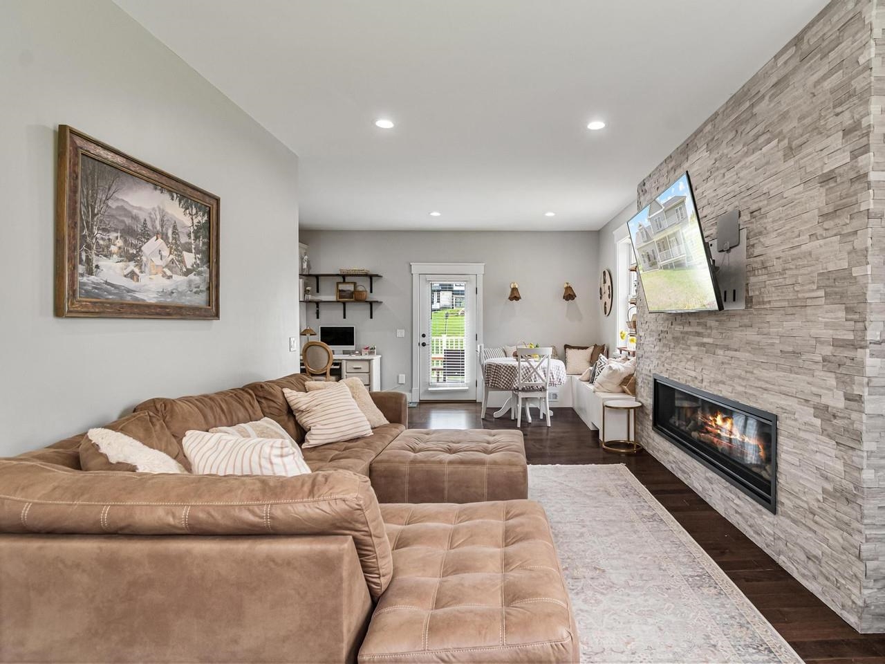 12 Kristen Drive