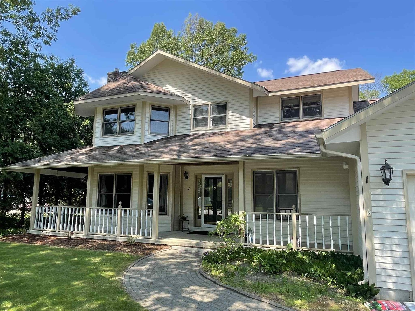 12 Lawrence J Drive