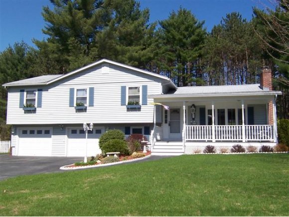 12 Logwood Cir