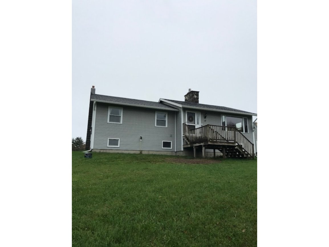 12 Lukes Place Road
