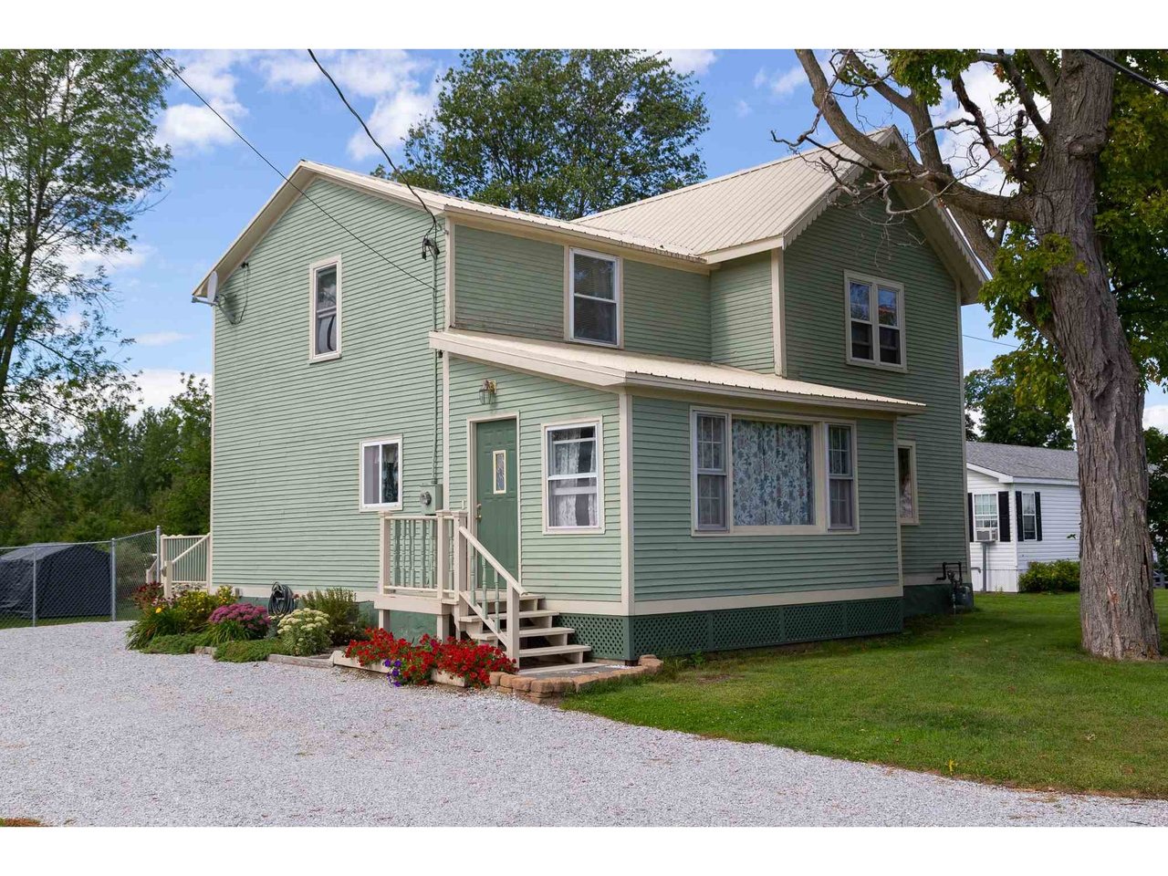 12 Middle Road