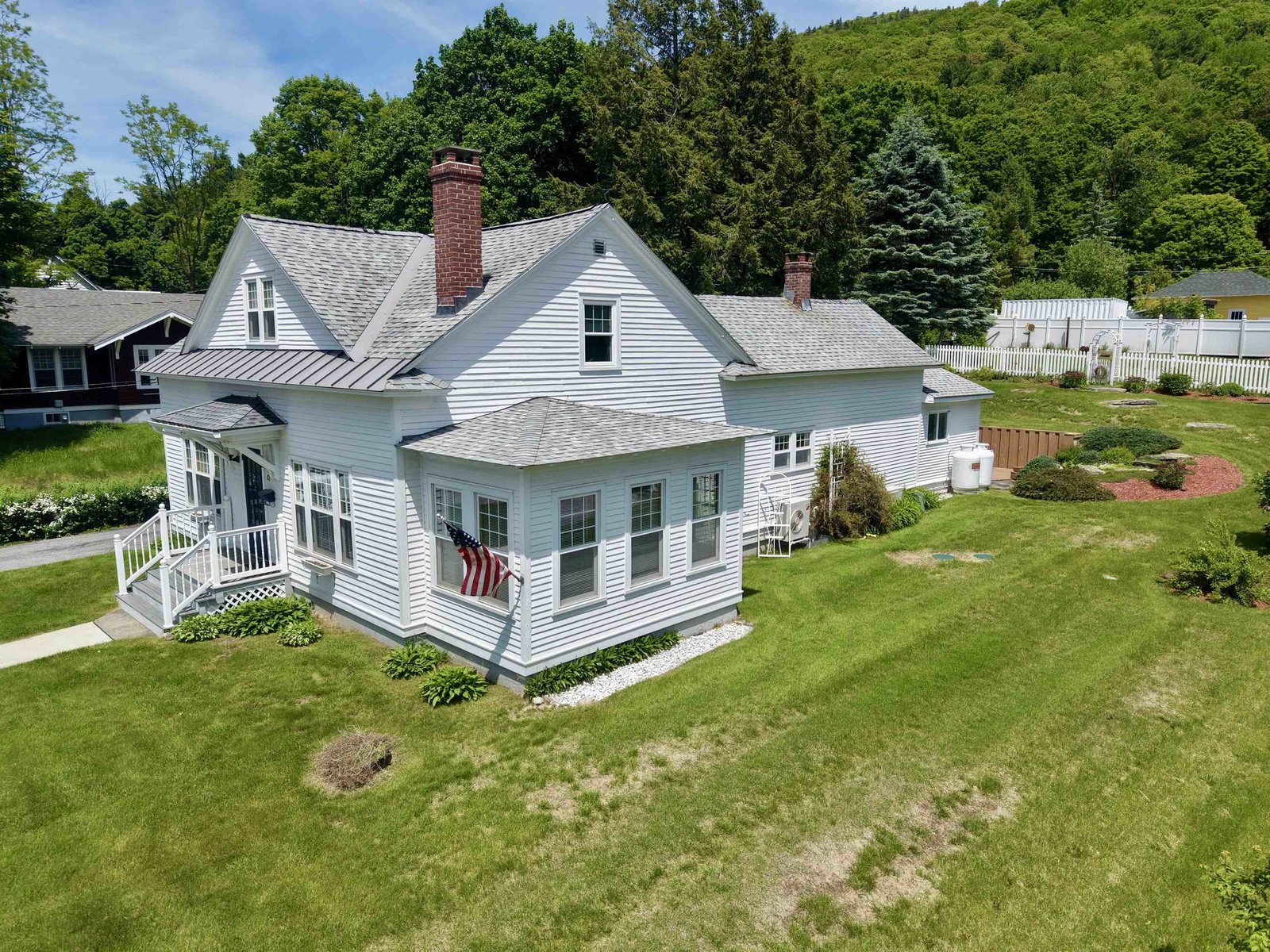 12 Mountain Street