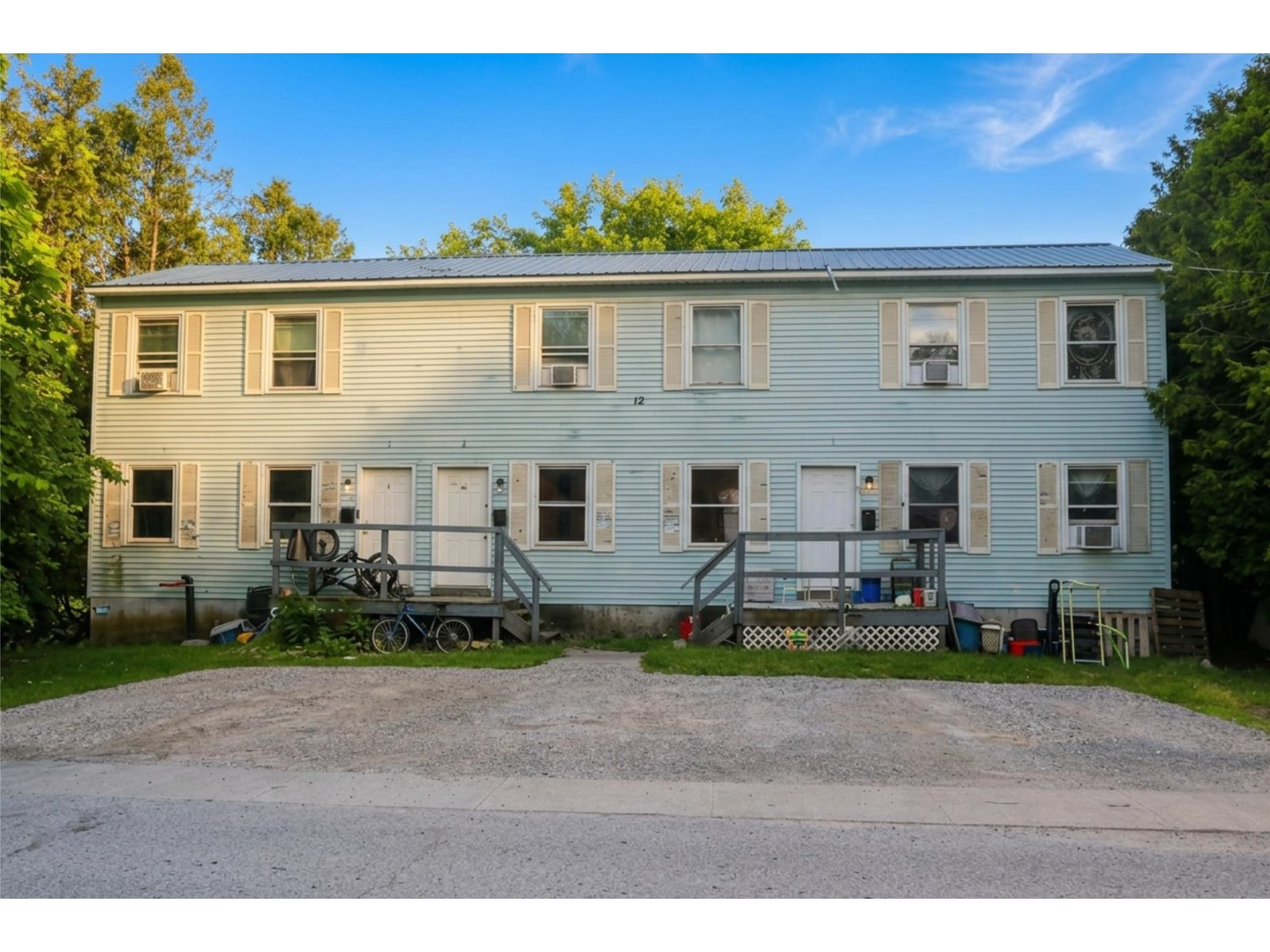 12 Oak Street, St. Albans City