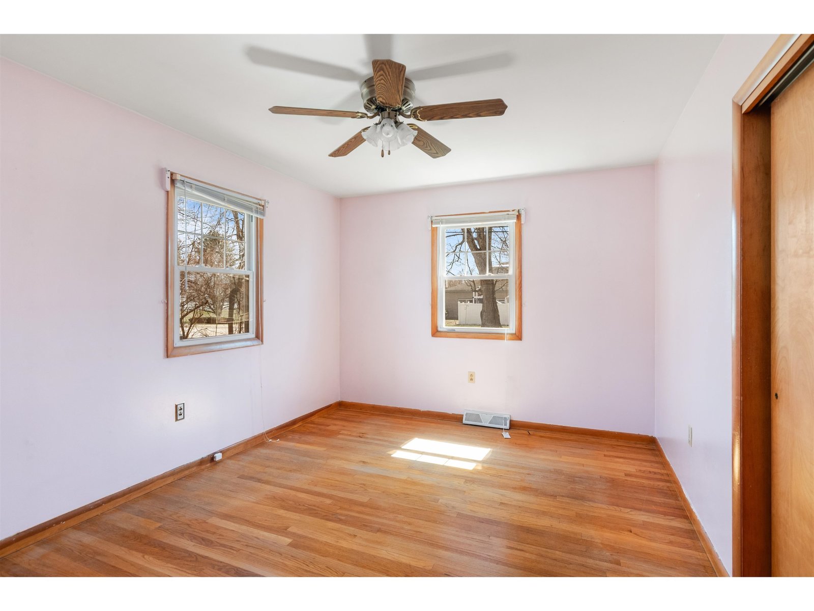 12 Pinecrest Drive