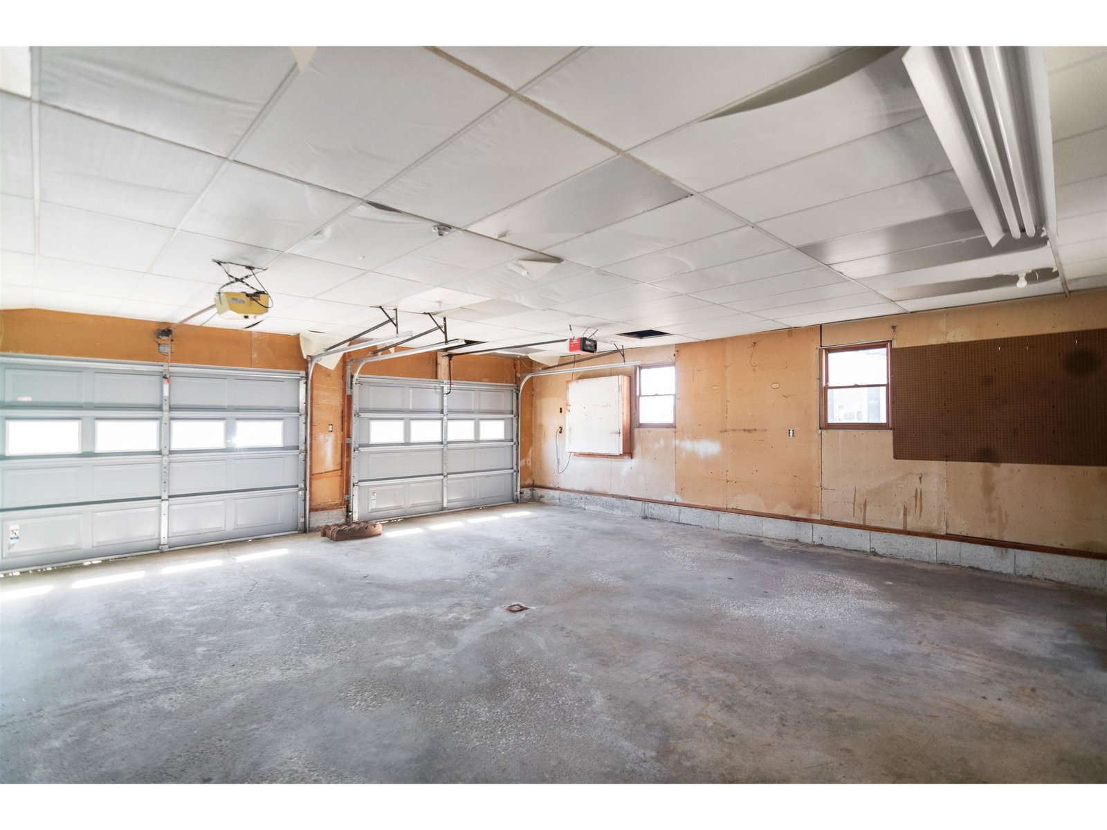 12 Pinecrest Drive