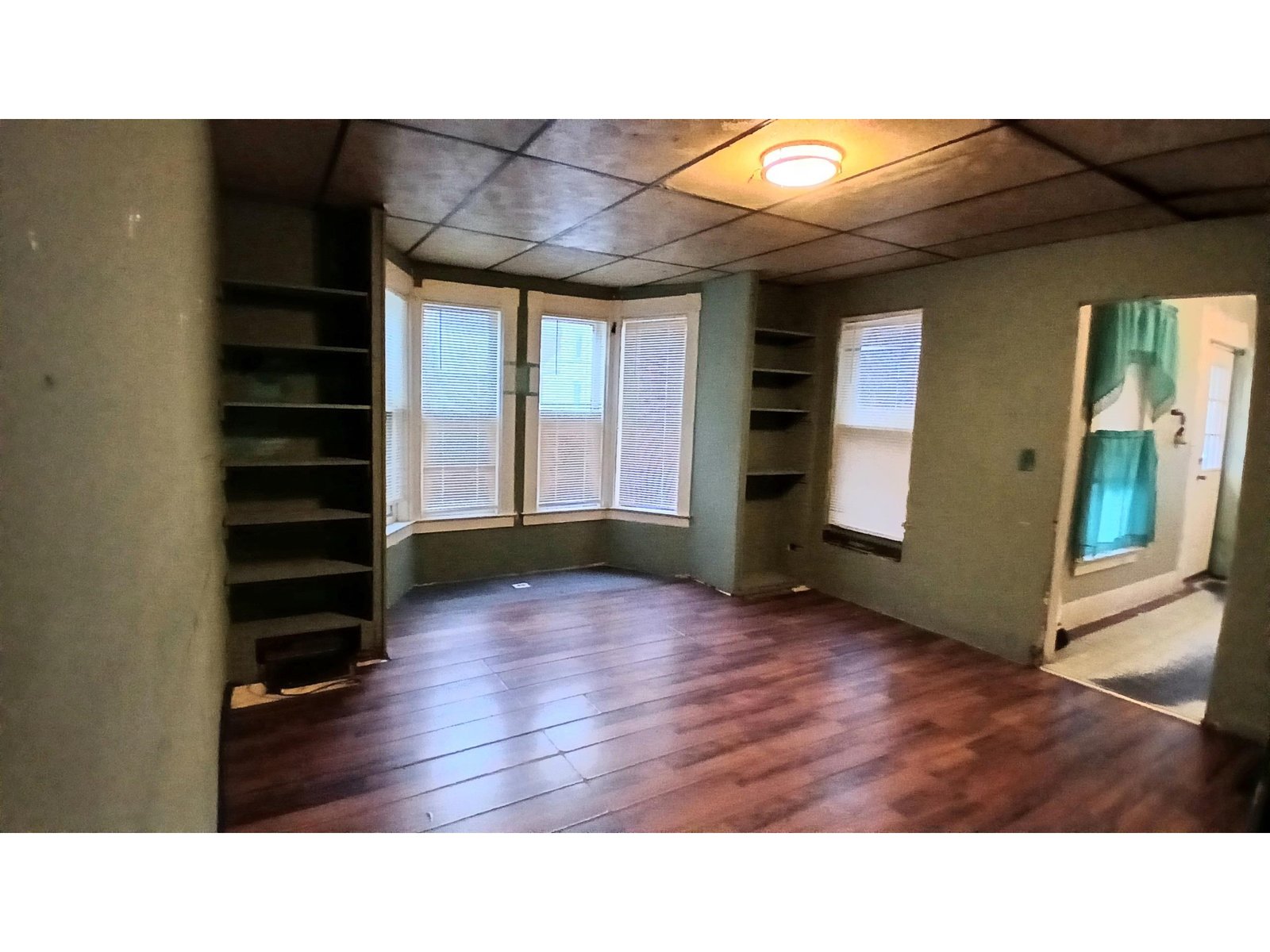 12 Pleasant Street
